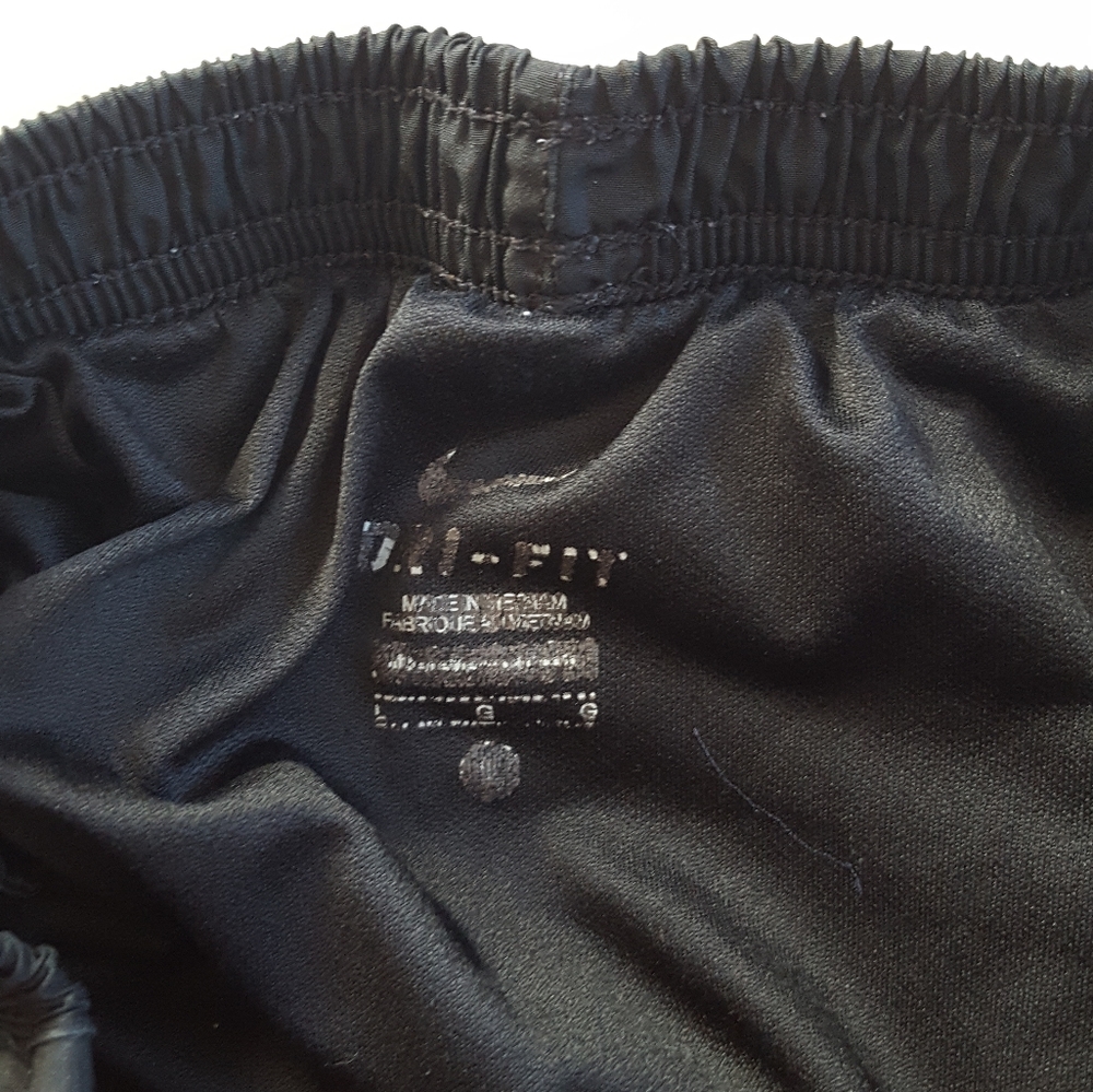Nike running shorts - Picture 4 of 4